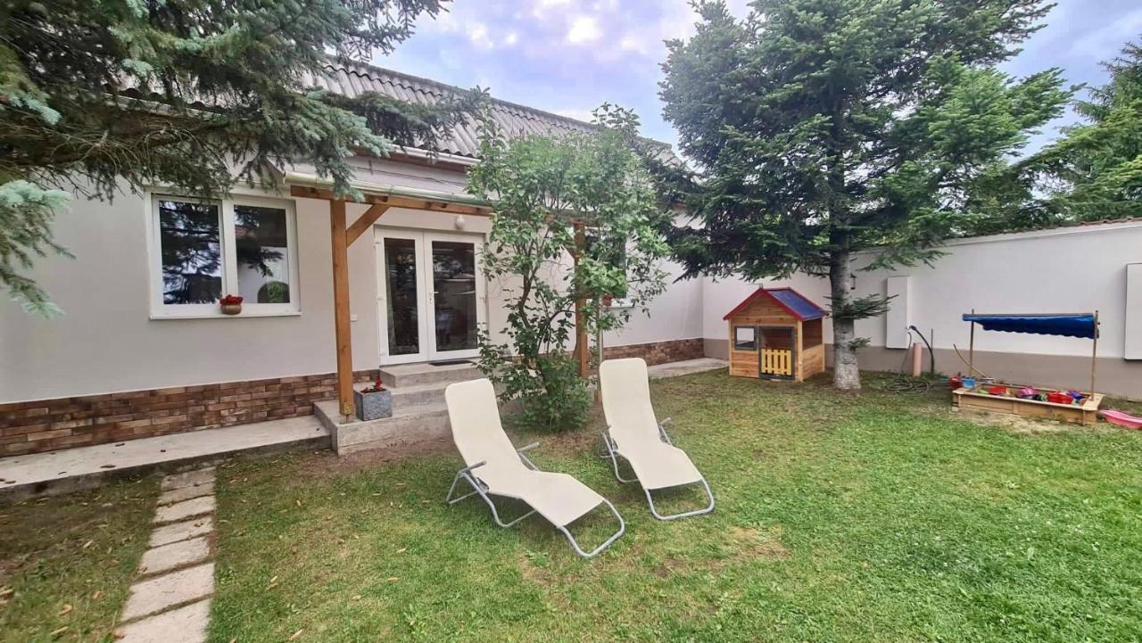 Eletvirag Rezidencia Es Vendeglak Apartment Egerszalók Екстериор снимка